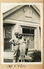 Vintage FOUND FAMILY PHOTO Black And White Snapshot ORIGINAL 34 LA 85 T