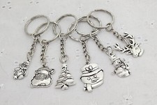 6 CHRISTMAS KEYRINGS ADVENT CALENDAR CRACKER STOCKING FILLER PARTY BAG FILLER