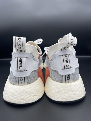 Nmd R2 Primeknit in Running White