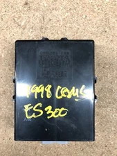 1998 LEXUS ES300 air cooling radiator fan control relay module 89257 OEM  (S-58)
