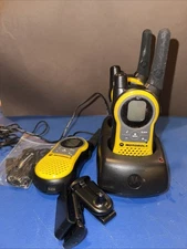 Motorola Walkie Talkies Yellow Radio Set of 3  Rechargeable Used One Time