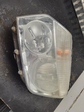 Feu avant (phare) Dacia DUSTER