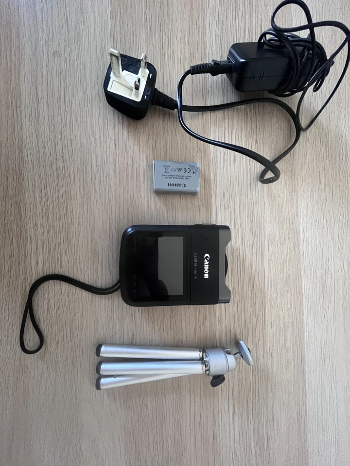 Canon LEGRIA mini X Camcorder (PAL) 12.8MP CMOS Sensor, Full HD Video, AVCHD - Image 2 of 4