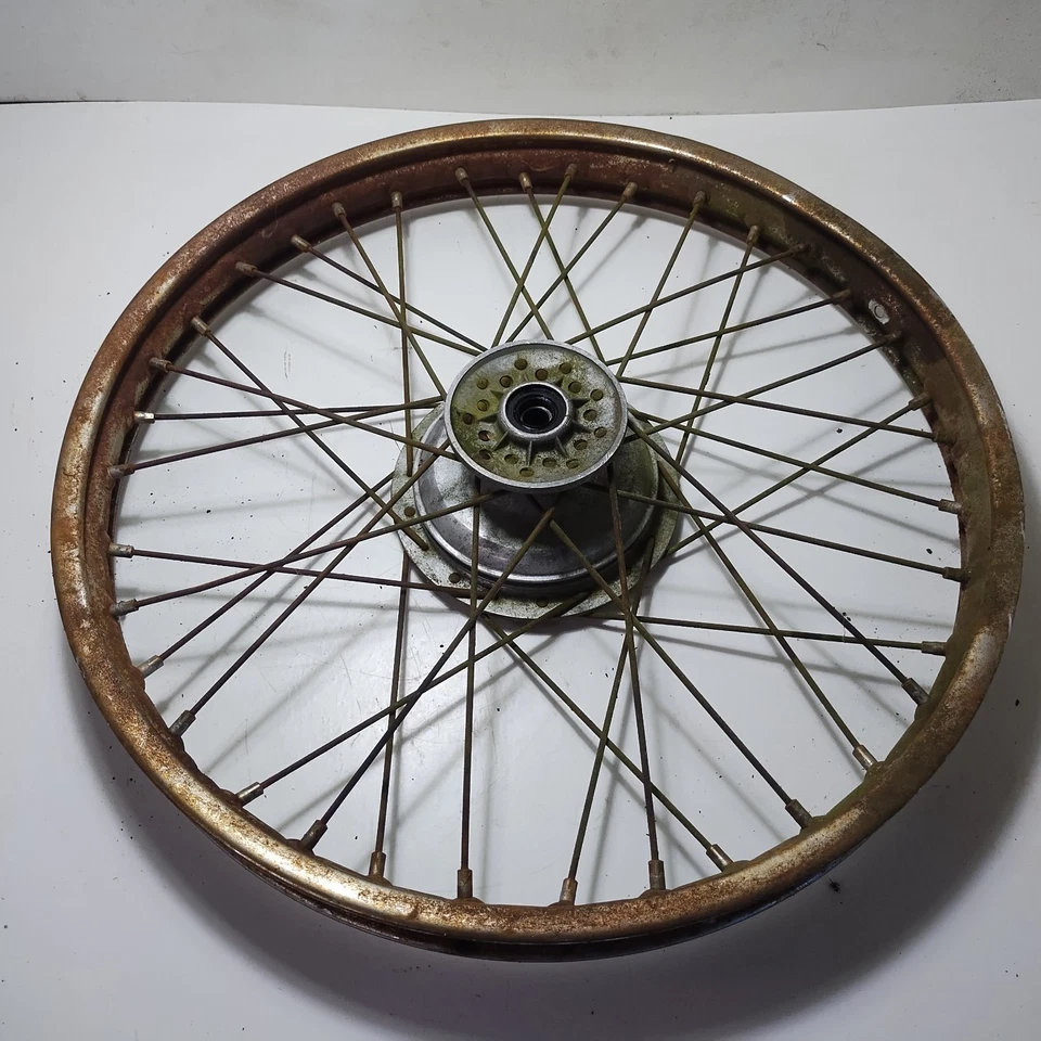 1970 71 72 Yamaha MX MX250 ? 21'' Front Wheel Rim w/ Brake Plate Foto 2 de 4
