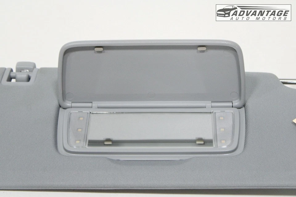 2019-2022 CHEVROLET BLAZER DIANTEIRO DIREITO PARA-SOL SOMBRA COM ESPELHO FABRICANTE DE EQUIPAMENTO ORIGINAL - Imagem 4 de 4