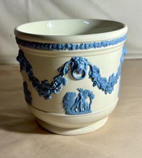 Wedgwood Queensware Lavender On Cream Plain Edge 4 3/4" Small Cachepot