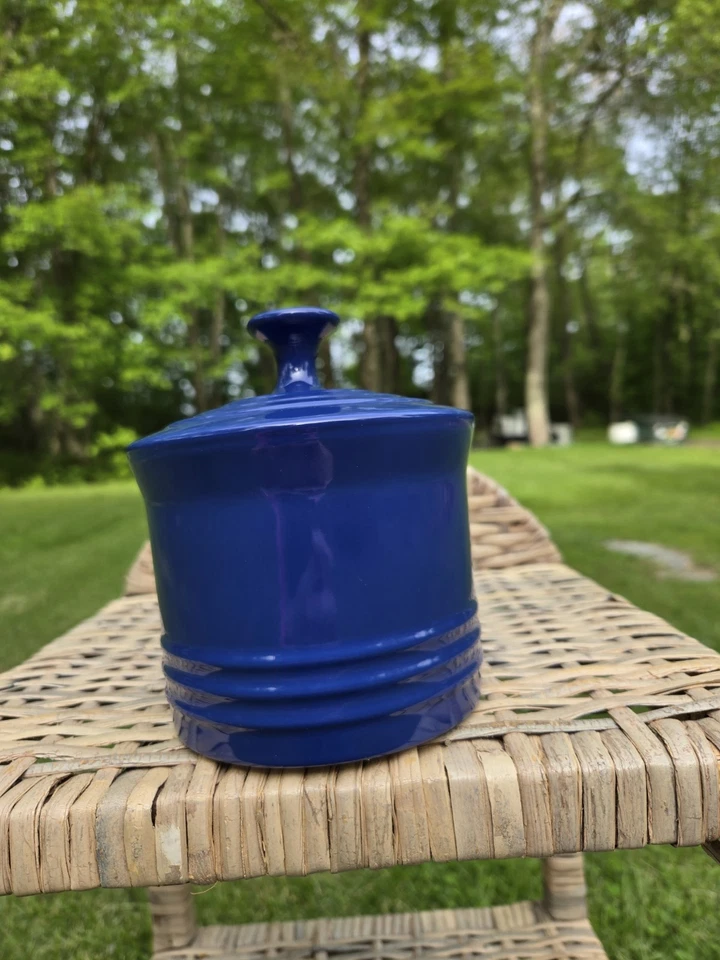 Le Creuset Salt Keeper Crock Cellar Cobalt Dark Blue Enamel Front Opening 10 Oz - Image 3 of 4