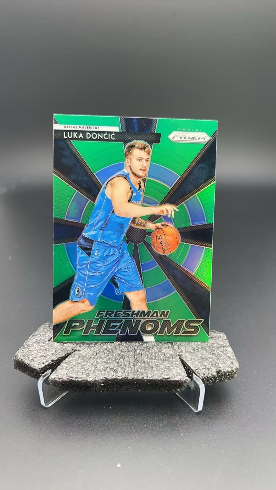 2018-19 Panini Prizm Luka Doncic RC Freshman Phenoms Green Prizm #16344 C