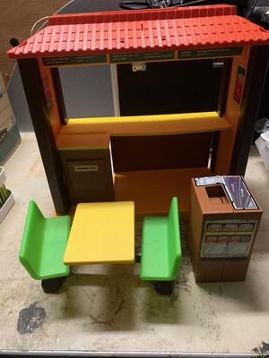 barbie loves mcdonalds 1982