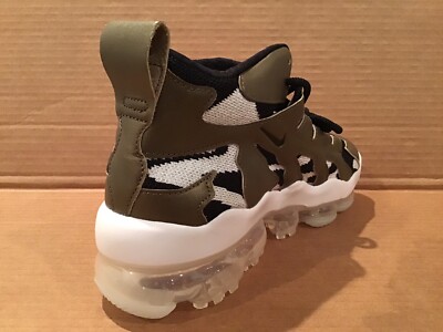 nike vapormax gliese on feet