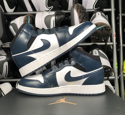 Air Jordan Retro Mid Armory Navy Grade School Sz Wmns - Main Image