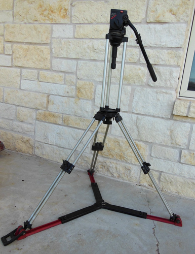 Manfrotto 503 Video Fluid Tripod Head with tripod & tripod spreader - Picture 2 of 8