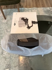 DJI RS 3 Pro Combo 3-Axis Gimbal Stabilizer Quick Release for Canon/Sony
