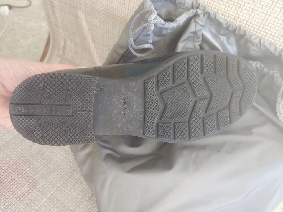 Prada Botas de Lluvia Negras Mujer Talla 36 Usadas Una Vez, con el bolso original. Foto 4 de 4