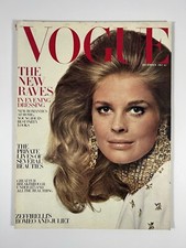 Vogue Dec 1967 Candice Bergen LEONARD WHITING Pattie Boyd Bailey NEWTON Vintage