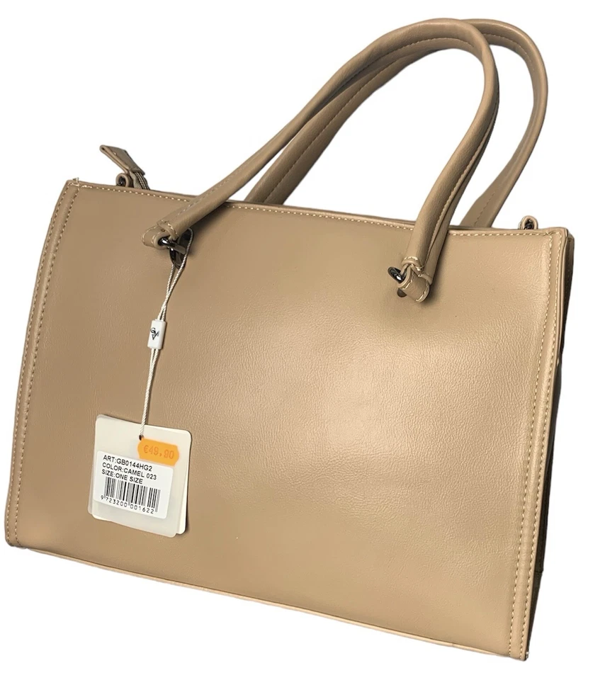 Hand-Bag GianMarcoVenturi Cammello Con Taglio Obliquo E Tracolla Foto 4 de 4