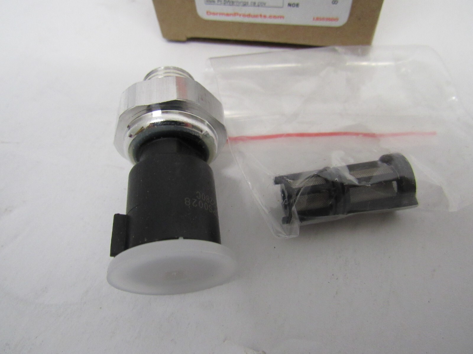 Dorman 926-040 Engine Oil Pressure Sensor With Filter For Chevy/GMC/Hummer/Buick