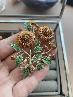 Vintage Exquisite Birthday Flowers Chrysanthemum Brooch   Hand Enameled