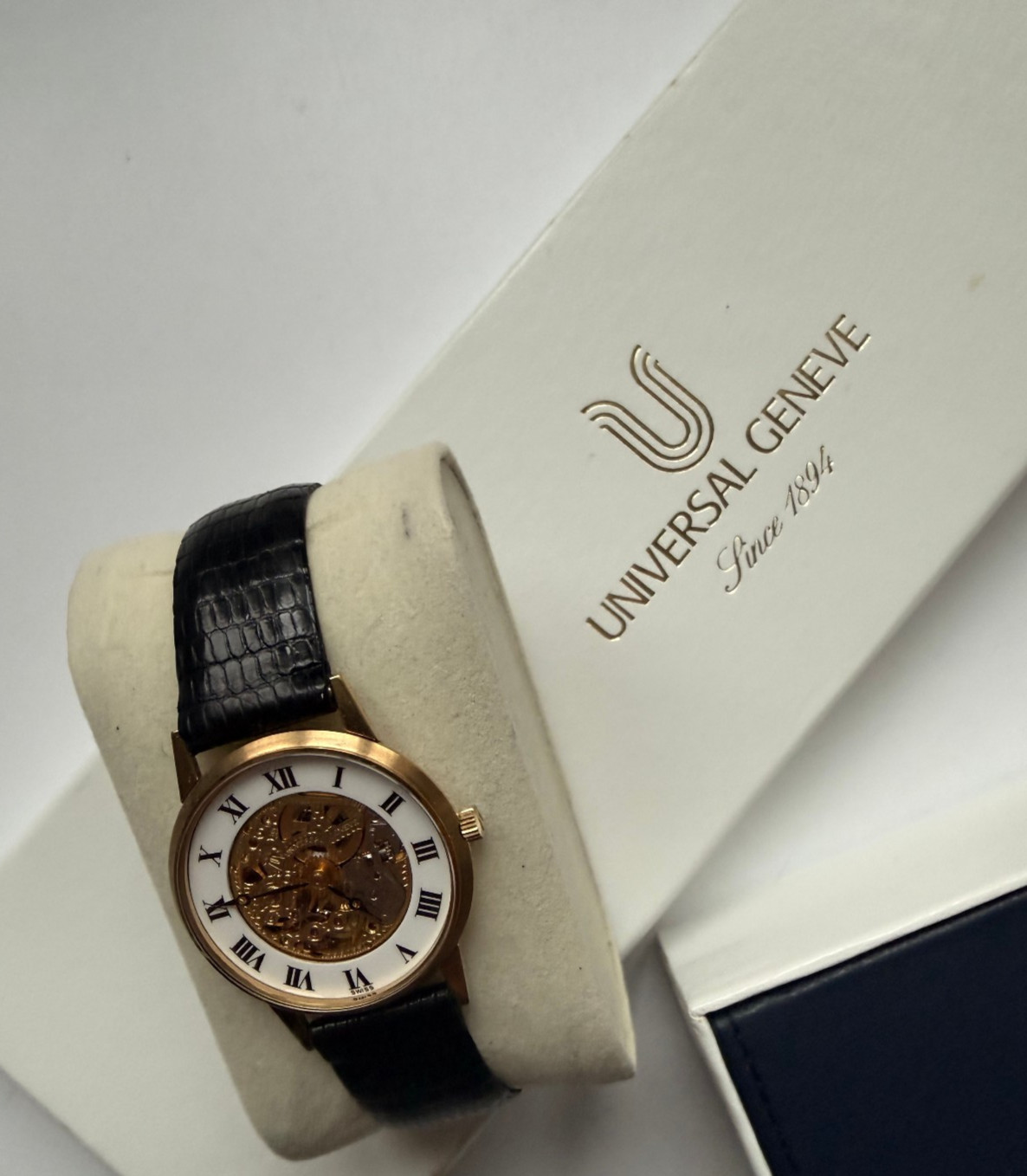 Universal Genève Skeleton Original box. Mechanical. Lizard strap.