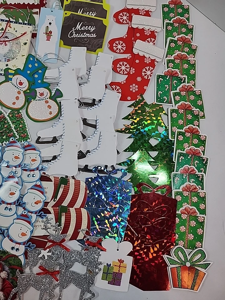 Enorme lote de etiquetas y etiquetas de regalo de Navidad mezcladas 150+ piezas surtido a granel muñeco de nieve Foto 2 de 4
