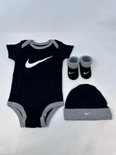 Nike Baby's Bodysuit, Hat and Booties 3 Piece Set - 6-12M, Black/Grey, A3 D173T 