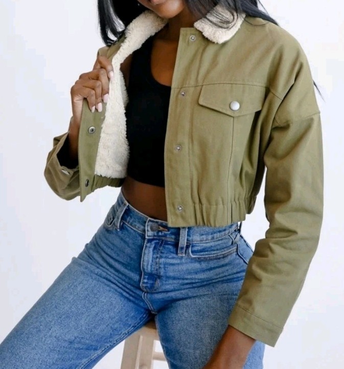 HYFVE Green Denim Cropped Sherpa Jacket Snap Buttons Elastic Waist Size Medium