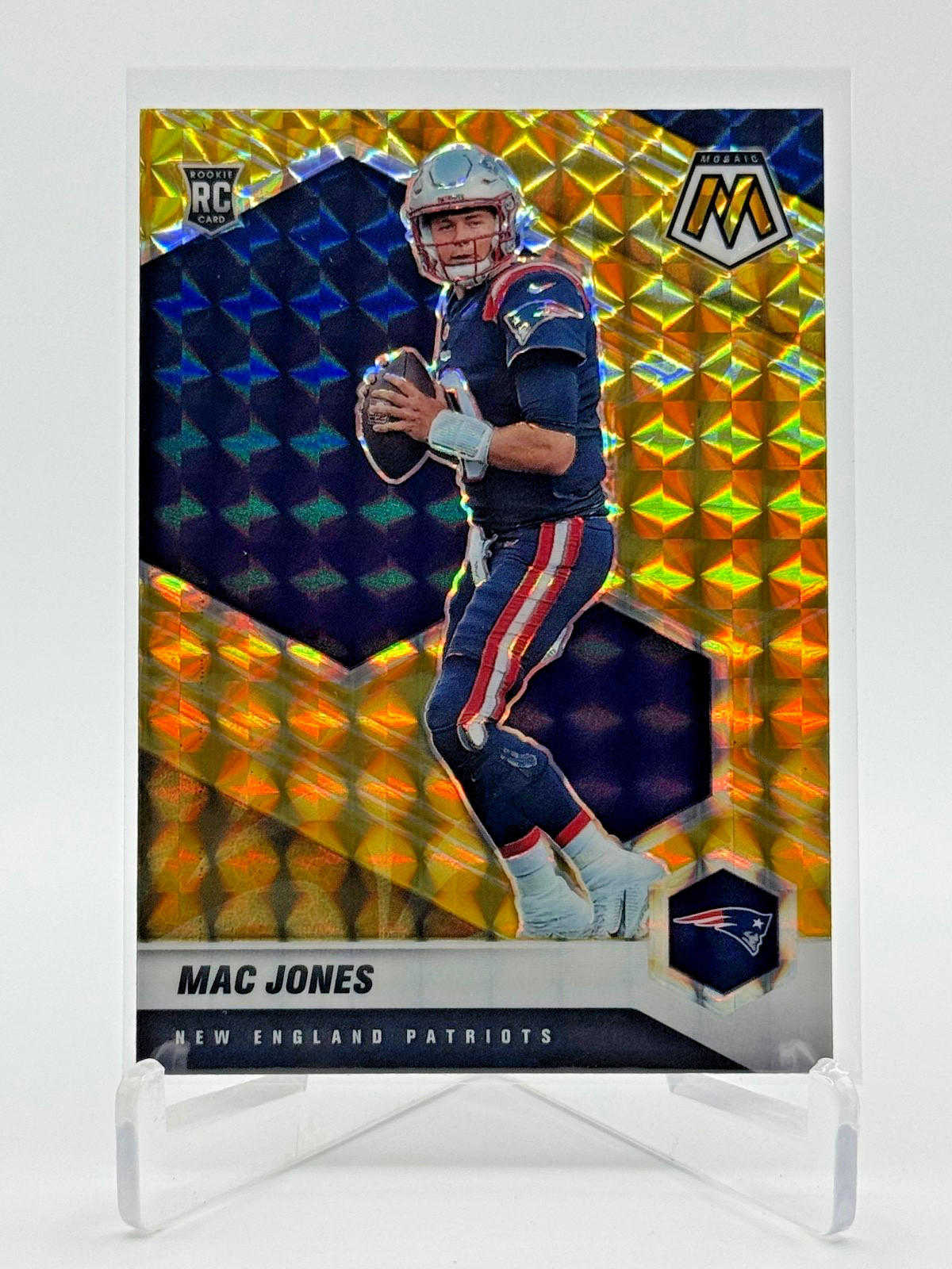 2021 Panini Mosaic - Rookie Mac Jones #306 Reactive Yellow Mosaic Prizm (RC)