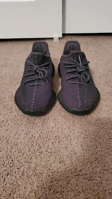 USED Adidas Yeezy Boost 350 V2 Black Non-Reflective NRF  display picture 3