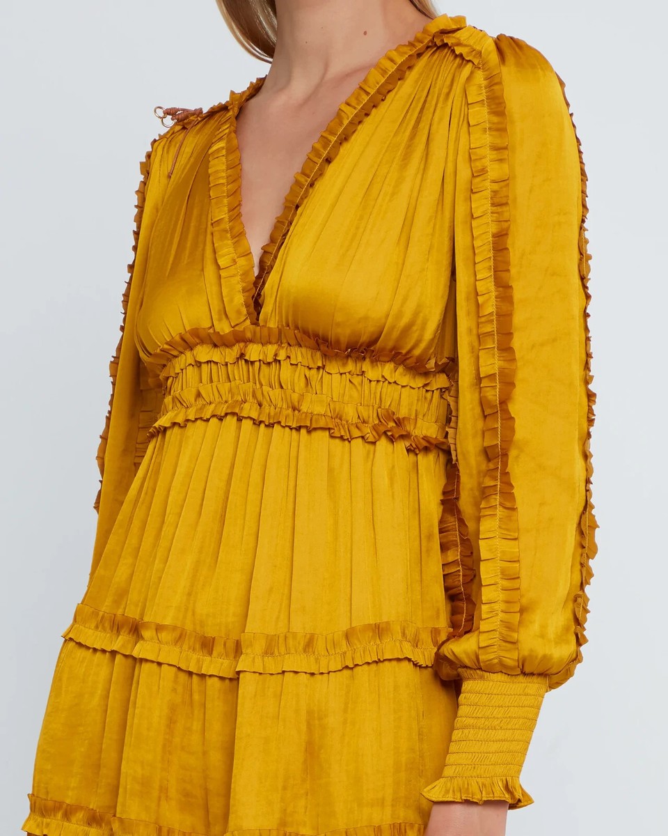 $138 ONE PRETTY TIME OPT Tianna Mini Dress M Gold Pleated Ruffle Tiered Silky