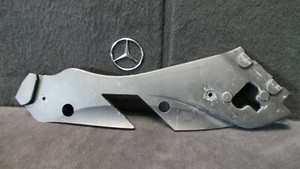 Y26-5 * Mercedes-Benz W204 C-Klasse Scheinwerfer Blenden Rechts // A2048261424