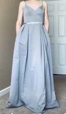 David’s Bridal- Grey Long Cockteil Bridesmaids Party Wedding Dress Size  4