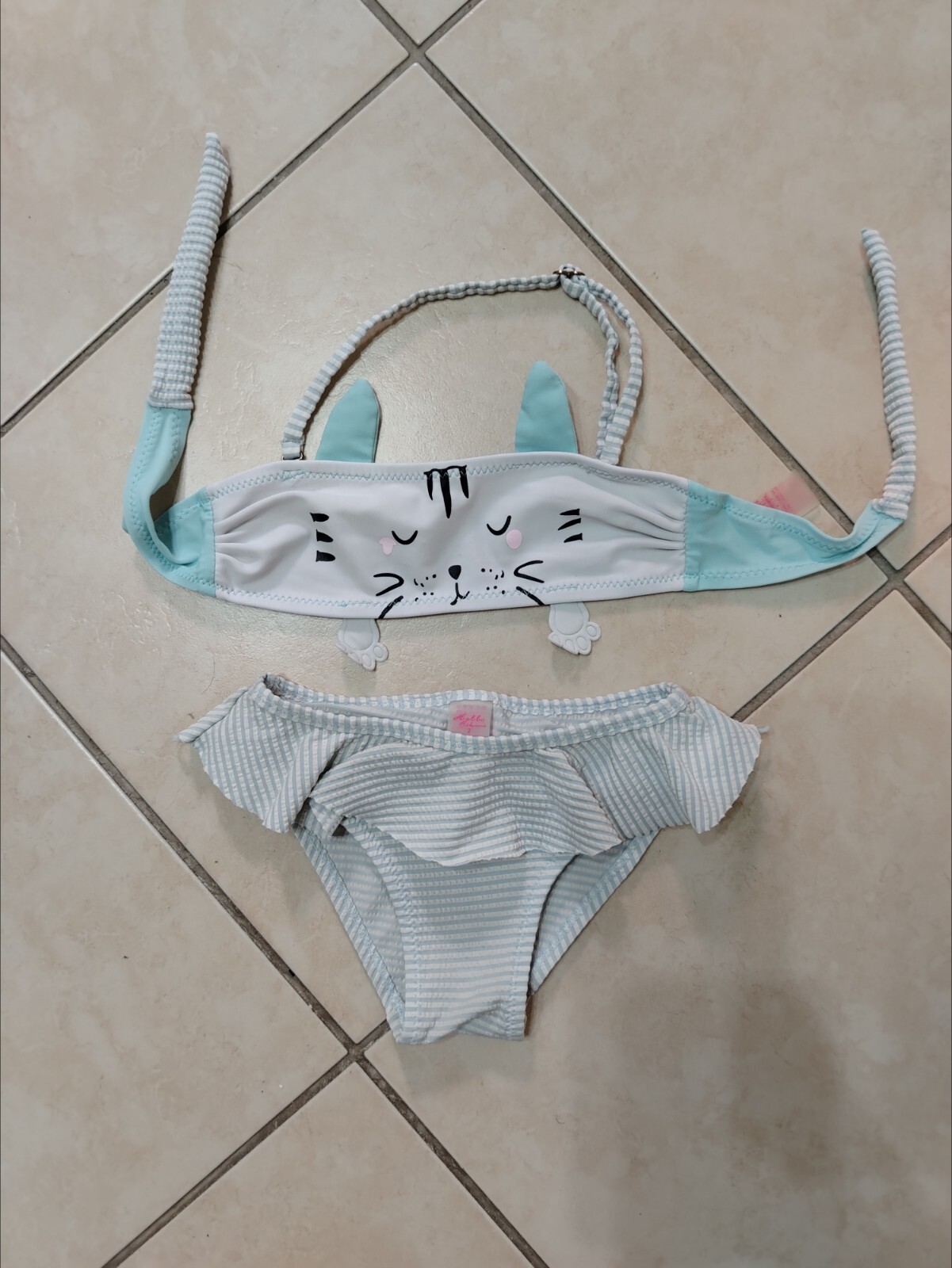 Foto 1 di 7