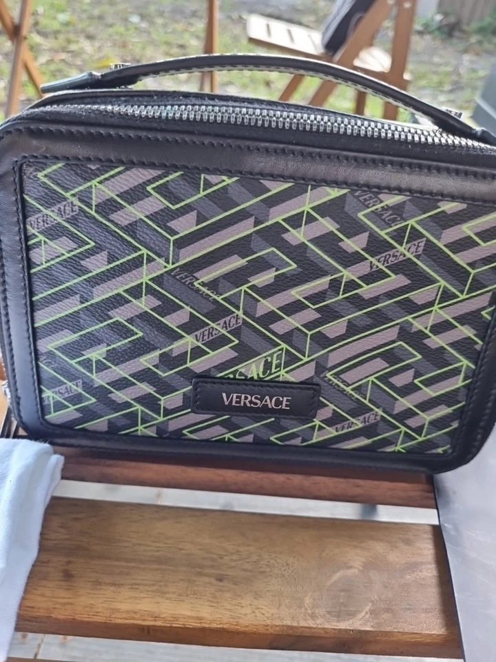 Versace Leather Crossbody bag Great condition Black Leather Unisex Authentic - Image 2 of 4