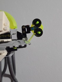 LEGO DC Super Heroes Brainiac Minifigure & Ship 76040 Brainiac Attack