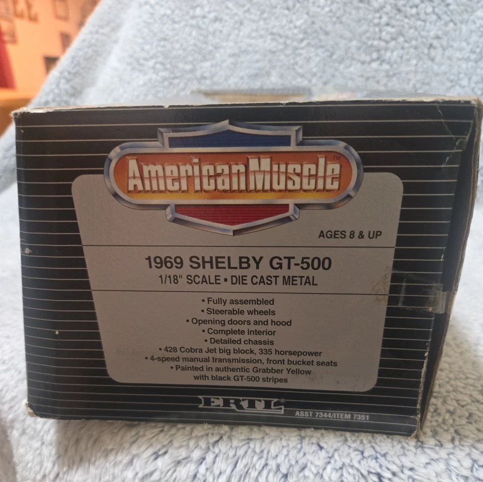 Ertl Escala 1/18 Diecast 1969 Shelby GT 500 Grabber Amarillo Edición Coleccionista Foto 4 de 4