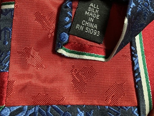 Mens Hallmark Christmas Neck Tie Holiday Traditions Snowflakes Stripes Silk NWT - Picture 6 of 6