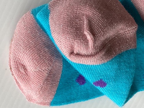 2 pairs Kids’ Knee High Socks size 7-2 Blue with Hearts & Rainbows - Picture 8 of 21