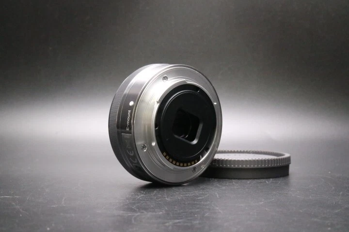 [N.MINT+] Sony SEL16F28 16mm f2.8 AF Wide Angle Lens Sony E-mount Autofocus JP - Image 4 of 4