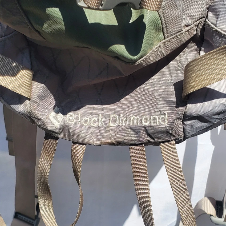 Mochila técnica Black Diamond Quantum 65L carga ligera duradera Foto 3 de 4