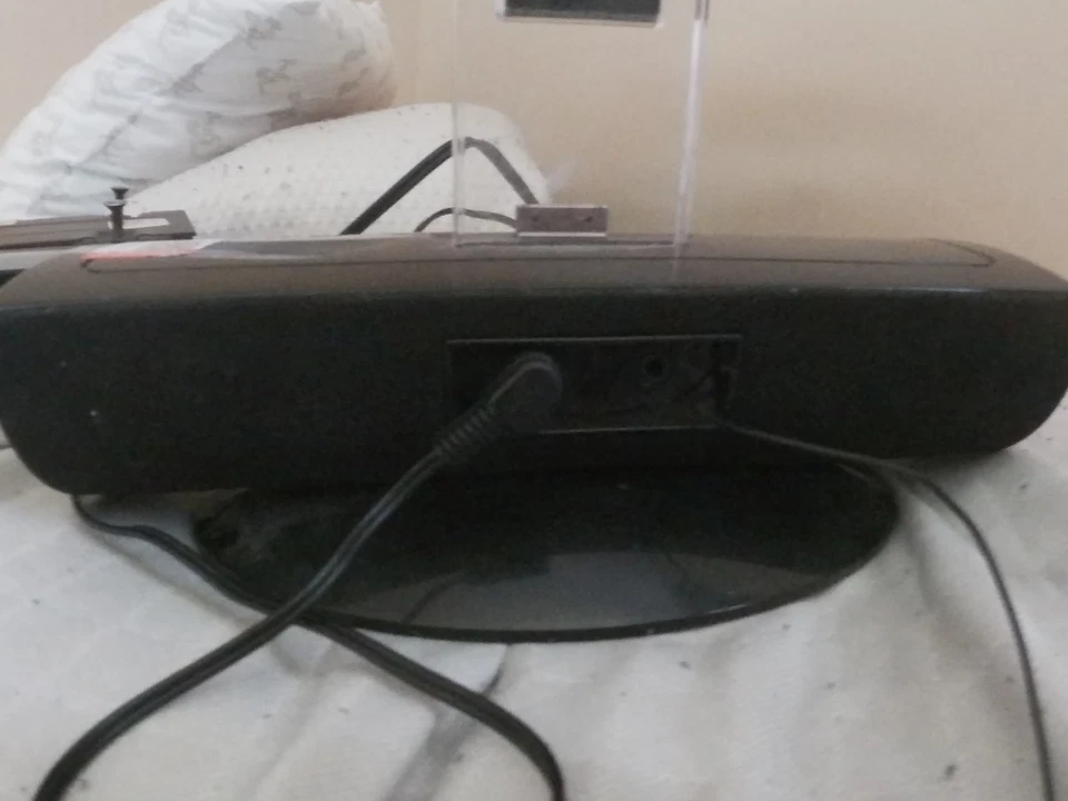 RCA iPod Dock Sound System Ri173 - Image 4 of 4