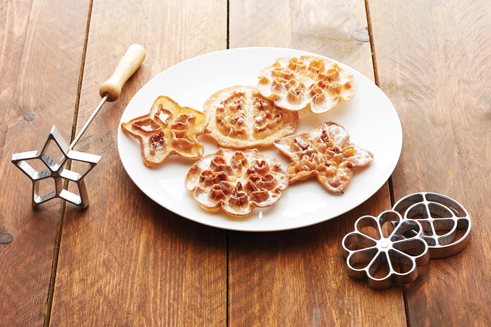 KitchenCraft Home Made Ferri per Rosette Svedesi, Metallo, Set di 4 Stampi nImt - Immagine 2 di 4