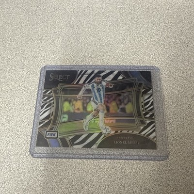 2023-24 Panini Select FIFA - Field Level Lionel Messi #221 Zebra Prizm /25