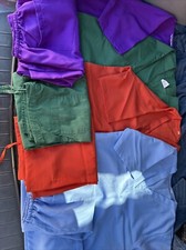 Unisex Medical Nursing Workwear Uniform Multi Pocket V-Neck Scrub Top.