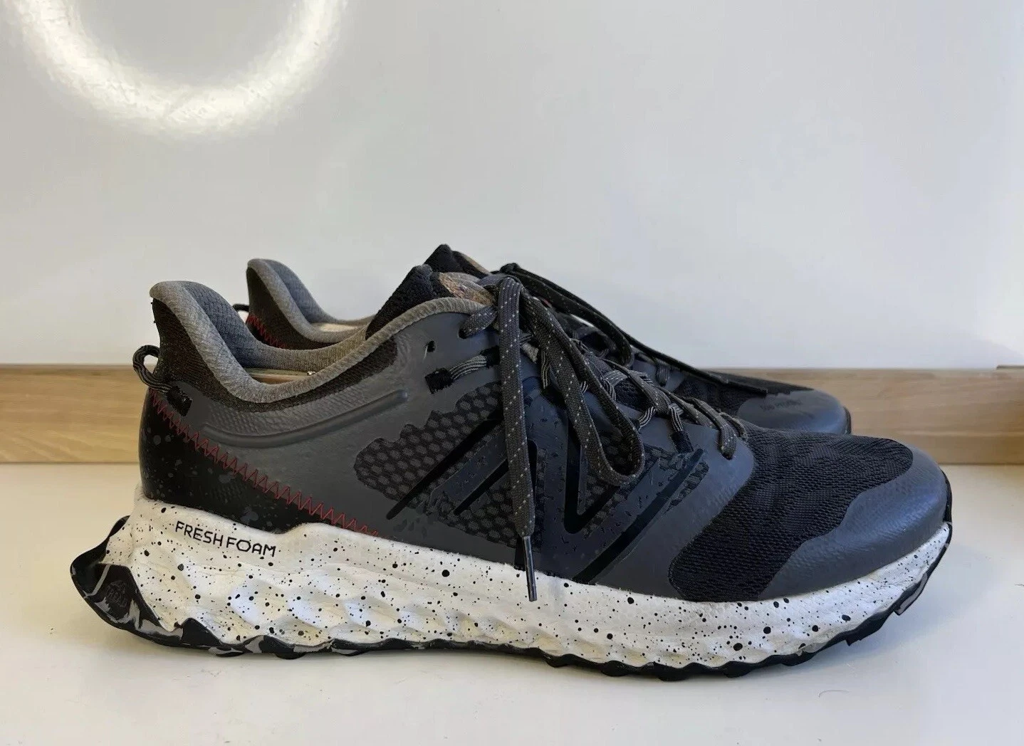 Scarpe da trail running uomo New Balance Fresh Foam Garoe grigie taglia 11 5