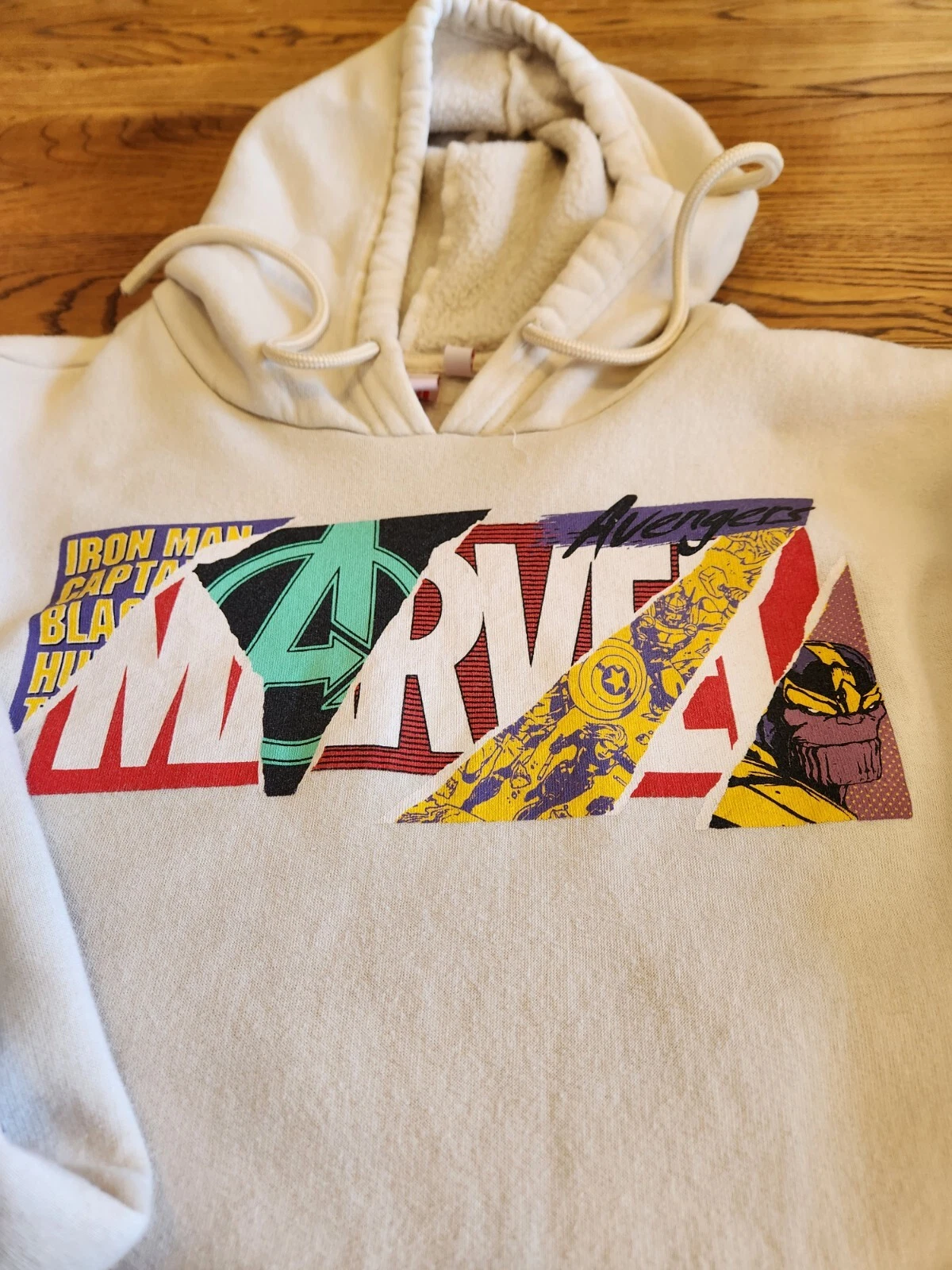 OFF WHITE Felpa con cappuccio MARVEL PRESENT taglia S Marvel Supereroi! Crema Avorio