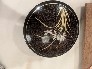 Japanese Resin Lacquer W Lid Bento Lunch Trinket Box Round Orchid Black Gold Whi