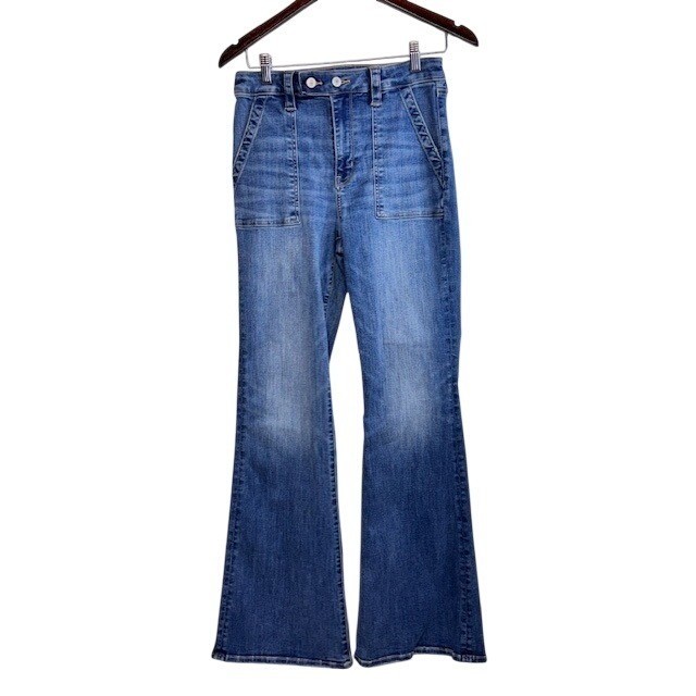 American Eagle Super High Rise Flare Jeans Blue Next Level Stretch Sz 6 Regular