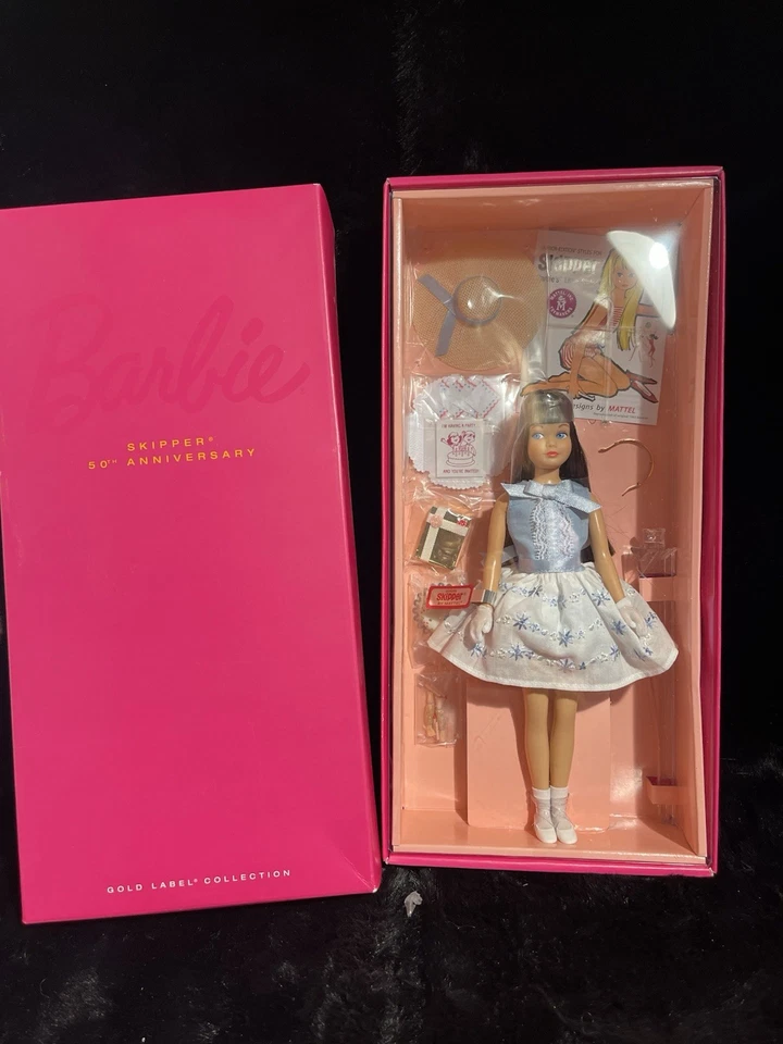 Muñeca Patrón 50 Aniversario Mattel NRFB Nueva 2014 Etiqueta Dorada Feliz Cumpleaños Foto 2 de 2