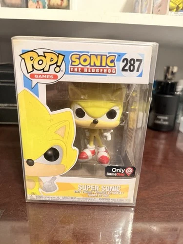 Funko Pop! Games #287: Sonic the Hedgehog ~ Super Sonic ~ GameStop Exclusive