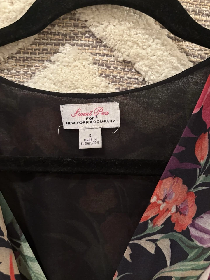 Maxi Vestido Primavera Floral Dulce Guisante Negro Sin Mangas Cuello en V Talla Pequeña Foto 2 de 3